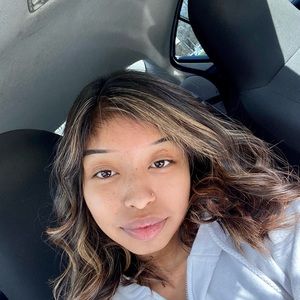 Meet your Posher, Araceli